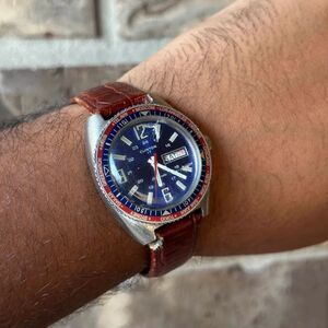Vintage Clinton World Time Day Date Automatic Men's Wrist Watch